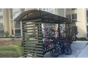 HERMOSO APARTAMENTO EN ALAMEDA DEL RIO PISO ALTO