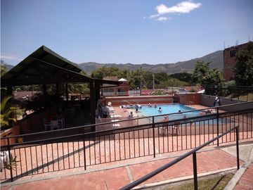 Maat vende apartamento en conjunto, Guaduas 49m2 $178Millones