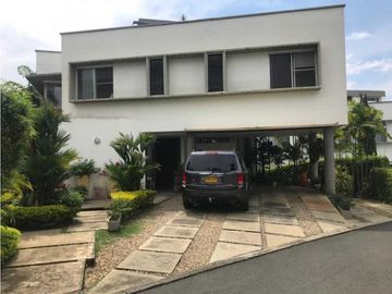 Venta de casa condominio Ciudad Jardin sur cali (GH)