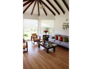 Hermosa Casa Campestre en Venta Cajicá