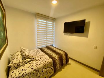 SE VENDE APARTAMENTO EN LA AVENIDA CENTENARIO - PRECIO DE OPORTUNIDAD