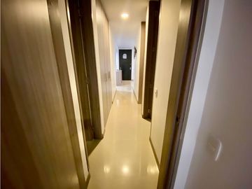 SE VENDE APARTAMENTO EN LA AVENIDA CENTENARIO - PRECIO DE OPORTUNIDAD