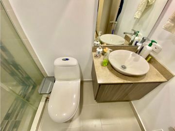 SE VENDE APARTAMENTO EN LA AVENIDA CENTENARIO - PRECIO DE OPORTUNIDAD