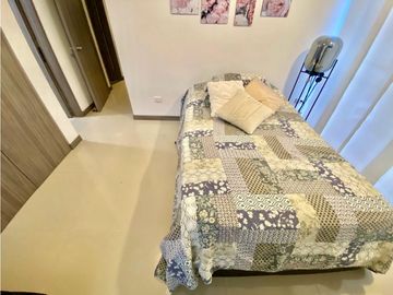 SE VENDE APARTAMENTO EN LA AVENIDA CENTENARIO - PRECIO DE OPORTUNIDAD