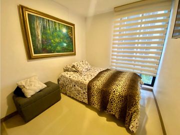 SE VENDE APARTAMENTO EN LA AVENIDA CENTENARIO - PRECIO DE OPORTUNIDAD