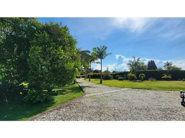 VENTA LOTE CON CASA RIONEGRO-LLANO GRANDE