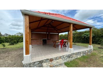 Finca en parcelación en venta / permuta Tienda Nueva Palmira Valle