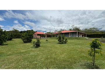 Finca en parcelación en venta / permuta Tienda Nueva Palmira Valle
