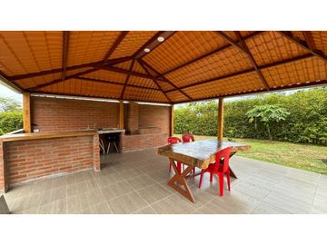 Finca en parcelación en venta / permuta Tienda Nueva Palmira Valle