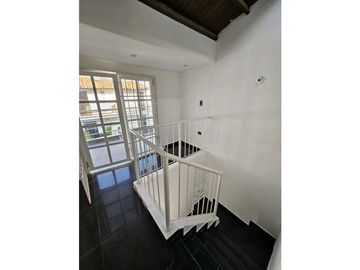 Casa remodelada en Villa Blanca-Bonda