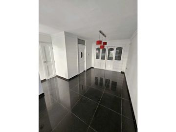 Casa remodelada en Villa Blanca-Bonda