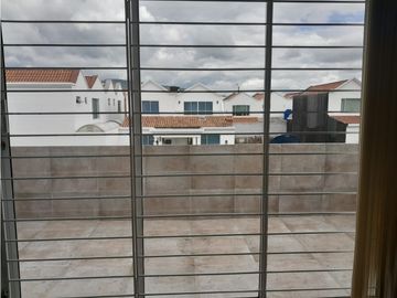 ESPECTACULAR CASA CONDOMINIO LAS ACACIAS