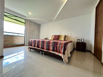 Vendo Hermoso y amplio apartamento sector Aves Maria, Sabaneta