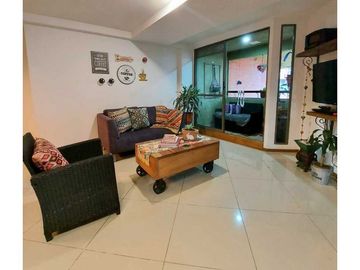 Vendo Hermoso y amplio apartamento sector Aves Maria, Sabaneta
