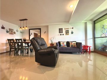Vendo Hermoso y amplio apartamento sector Aves Maria, Sabaneta