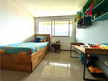 Vendo Hermoso y amplio apartamento sector Aves Maria, Sabaneta