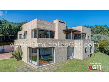 VENTA OPORTUNIDAD Casa Condominio Campestre Sikasue La Calera