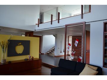 VENTA HERMOSA CASA  EN TENJO CON ZONAS VERDES DOS NIVELES  YG/MD