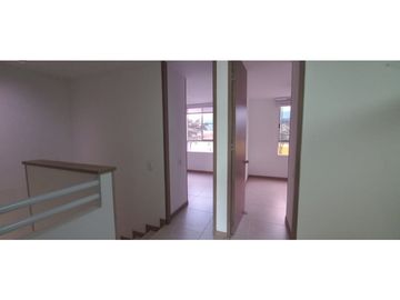 VENTA CASA  CONJUNTO AZORA JAMUNDI