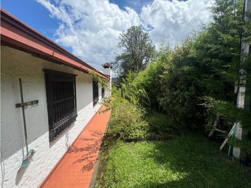 HERMOSA CASA CAMPESTRE ESQUINERA 5 MINUTOS DEL PUEBLO