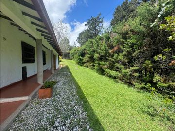 HERMOSA CASA CAMPESTRE ESQUINERA 5 MINUTOS DEL PUEBLO