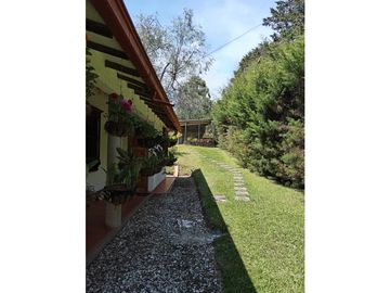 HERMOSA CASA CAMPESTRE ESQUINERA 5 MINUTOS DEL PUEBLO