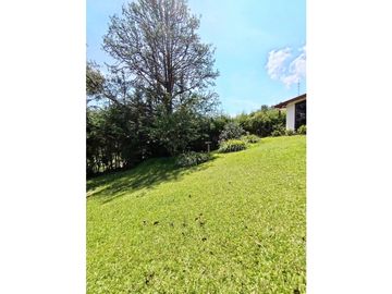 HERMOSA CASA CAMPESTRE ESQUINERA 5 MINUTOS DEL PUEBLO
