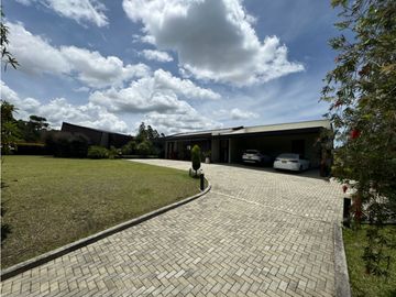 SE VENDE FINCA VA LA CEJA RIONEGRO EN PARCELACIÓN PERTENECE AL CARMEN