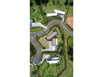 SE VENDE FINCA VA LA CEJA RIONEGRO EN PARCELACIÓN PERTENECE AL CARMEN
