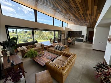 SE VENDE FINCA VA LA CEJA RIONEGRO EN PARCELACIÓN PERTENECE AL CARMEN