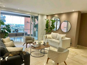 Apartamento remodelado en Reserva de.Cristales oeste Cali
