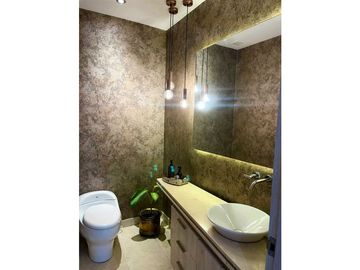 Apartamento remodelado en Reserva de.Cristales oeste Cali