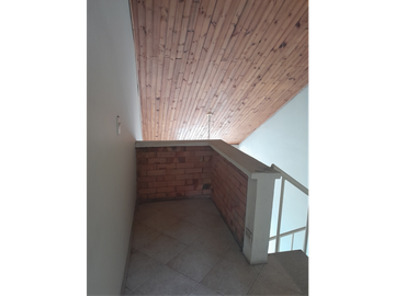 SE VENDE CASA COMERCIAL EN EL CENTRO DE ZIPAQUIRA