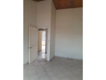 SE VENDE CASA COMERCIAL EN EL CENTRO DE ZIPAQUIRA