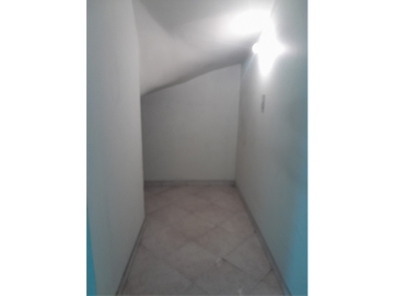 SE VENDE CASA COMERCIAL EN EL CENTRO DE ZIPAQUIRA