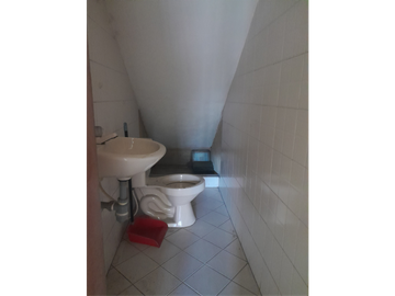 SE VENDE CASA COMERCIAL EN EL CENTRO DE ZIPAQUIRA