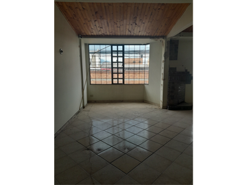 SE VENDE CASA COMERCIAL EN EL CENTRO DE ZIPAQUIRA