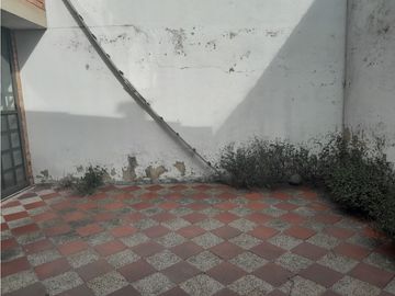 SE VENDE CASA COMERCIAL EN EL CENTRO DE ZIPAQUIRA
