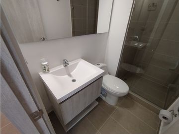 SE VENDE HERMOSO APARTAMENTO EN CIUDAD DEL RIO - MEDELLN