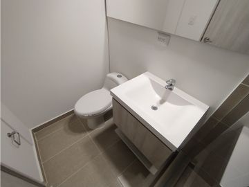 SE VENDE HERMOSO APARTAMENTO EN CIUDAD DEL RIO - MEDELLN