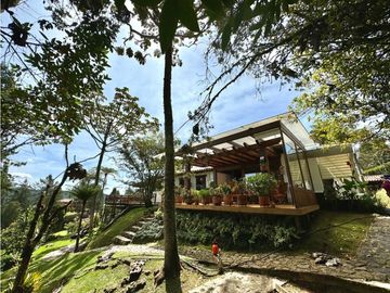 Vendo Casa Campestre Colonial en el Alto del Escobero