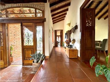 Vendo Casa Campestre Colonial en el Alto del Escobero