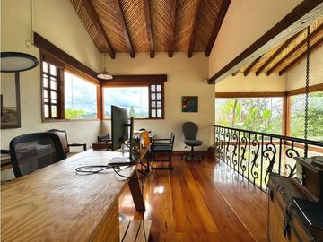 Vendo Casa Campestre Colonial en el Alto del Escobero