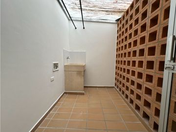 SE VENDE CASA EN SAN ANTONIO DE PEREIRA RIONEGRO SE ENTREGA RENTANDo