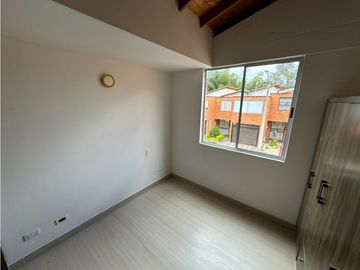 SE VENDE CASA EN SAN ANTONIO DE PEREIRA RIONEGRO SE ENTREGA RENTANDo