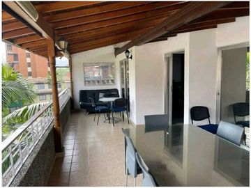 VENTA DE APARTAMENTO DUPLEX EN LAURELES, FLORIDA NUEVA.