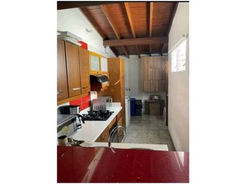 VENTA DE APARTAMENTO DUPLEX EN LAURELES, FLORIDA NUEVA.