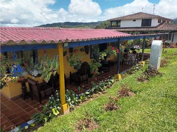 Finca de 5.300m2 en venta El Queremal Dagua Valle del Cauca Colombia