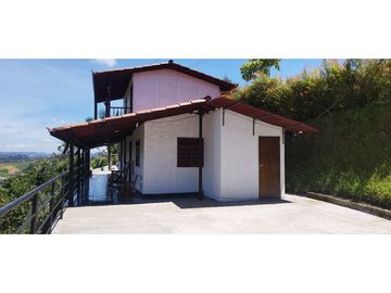 SE VENDE FINCA EN MARINILLA VEREDA ALTO DEL MERCADO