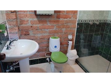 Vendo casa finca Rionegro via a la Ceja.